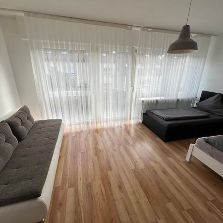 Reiheneckhaus Mit Garten Und Terasse Tettnang Exteriör bild