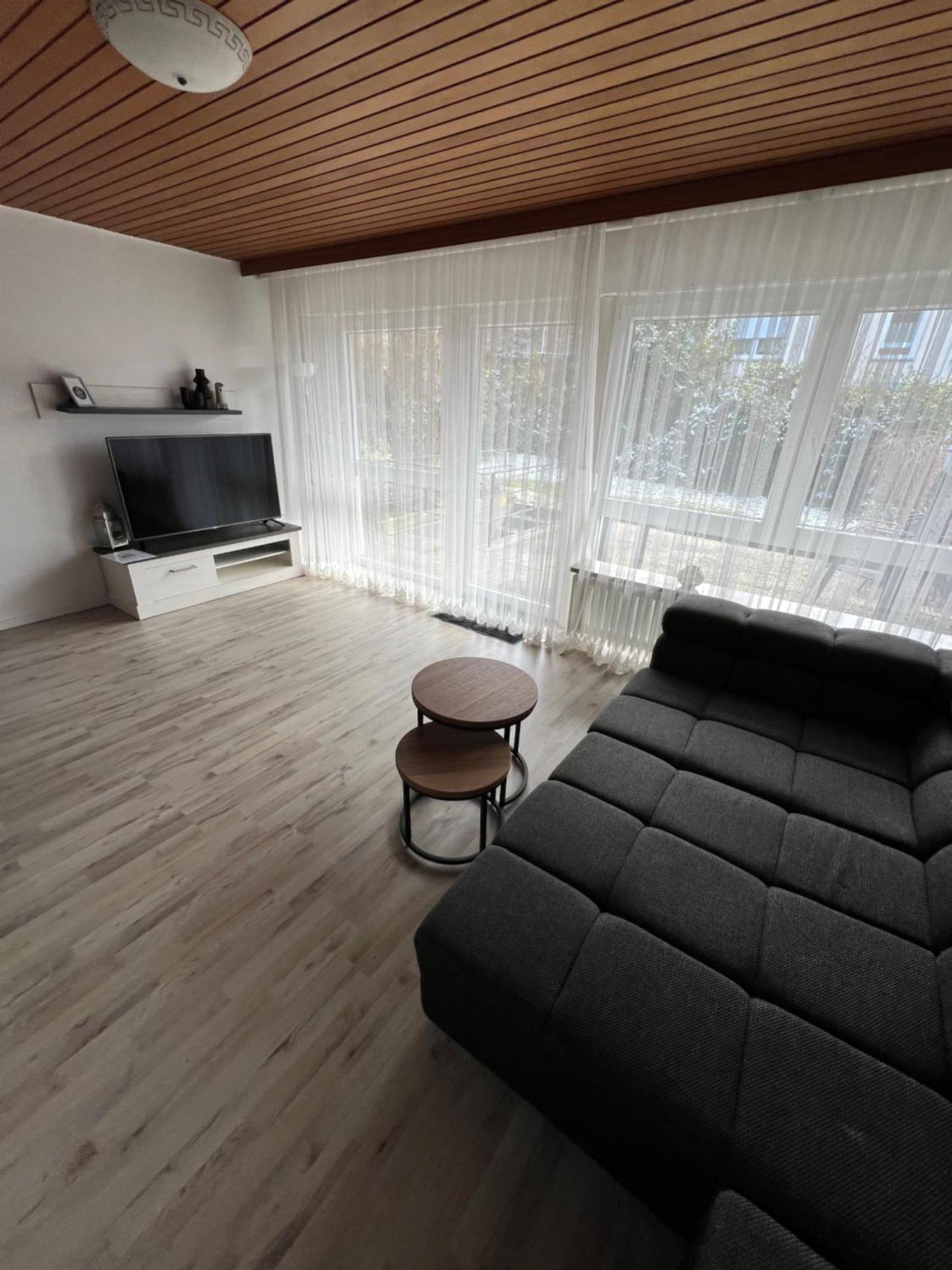 Reiheneckhaus Mit Garten Und Terasse Tettnang Exteriör bild