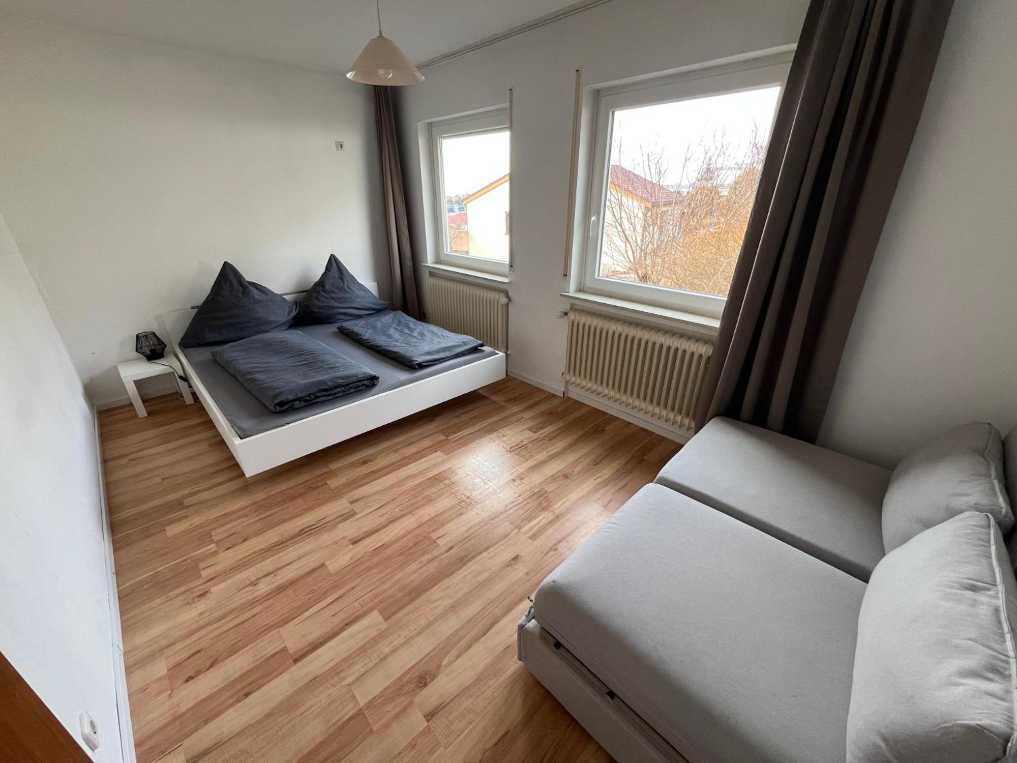 Reiheneckhaus Mit Garten Und Terasse Tettnang Exteriör bild